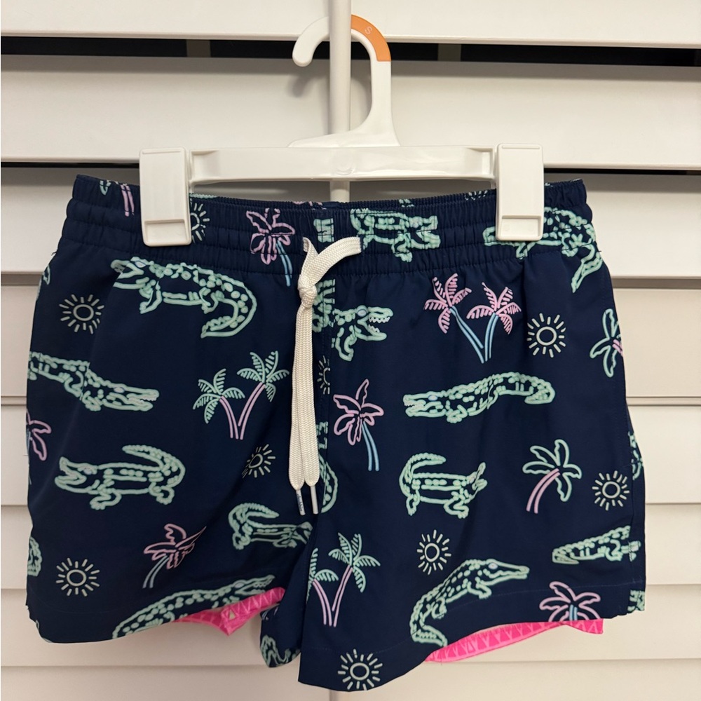 Chubbies Navy Swim Trunks with Alligator and Palm Print